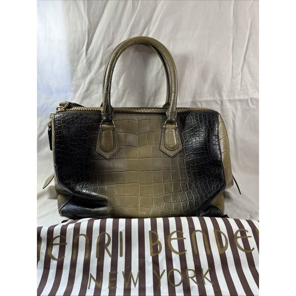 Henri Bendel New York Alligator Embossed Large Leather Handbag With Dust Bag - Picture 4 of 16